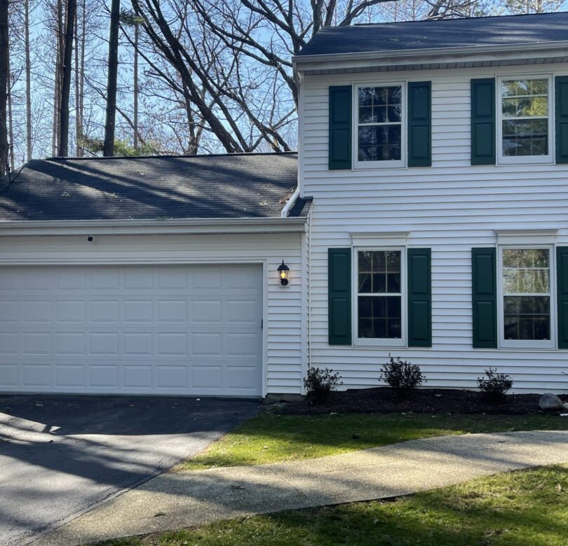 New Garage Door in Burlington, Burlington Garage Door Installation, Burlington Garage Door Repair
