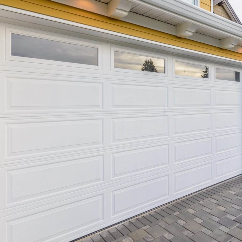 New Garage Door in Pleasant Prairie WI new garage door in Pleasant Prairie, garage door installation Pleasant Prairie WI, residential garage door Pleasant Prairie