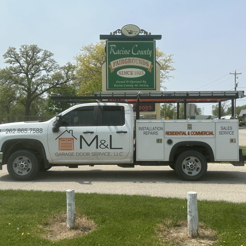 New Garage Door in Pleasant Prairie Wisconsin new garage door in Pleasant Prairie, garage door installation Pleasant Prairie WI, residential garage door Pleasant Prairie
